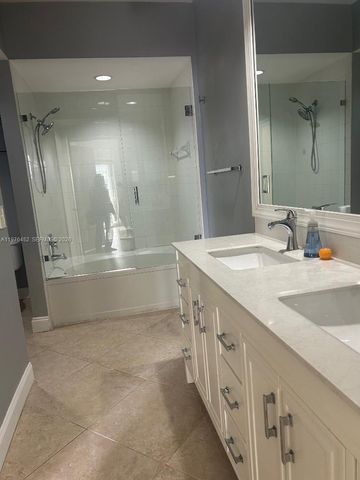 3255 NE 184th St 12215, Aventura, FL 33160