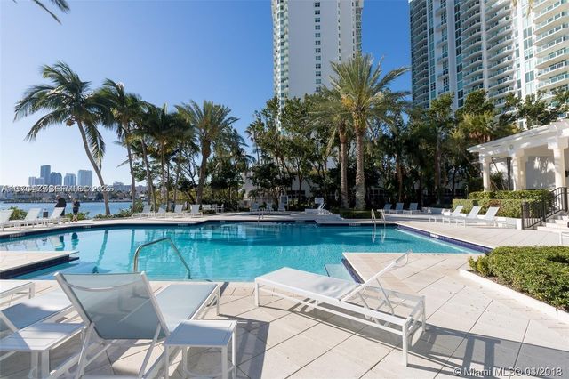 3255 NE 184th St 12215, Aventura, FL 33160