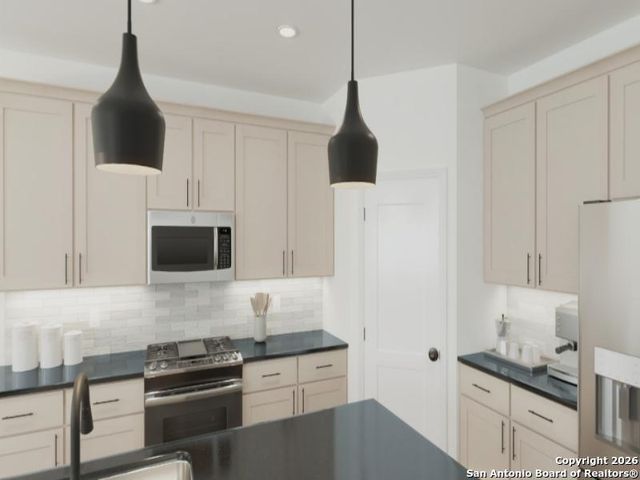 7111 Lower Crossing, San Antonio, TX 78252