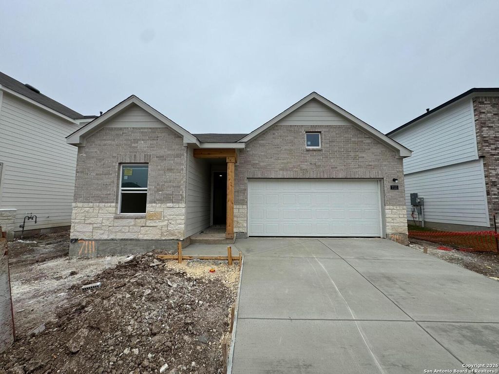 7111 Lower Crossing, San Antonio, TX 78252