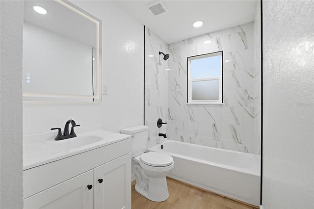 705 E 126TH AVENUE, Tampa, FL 33612