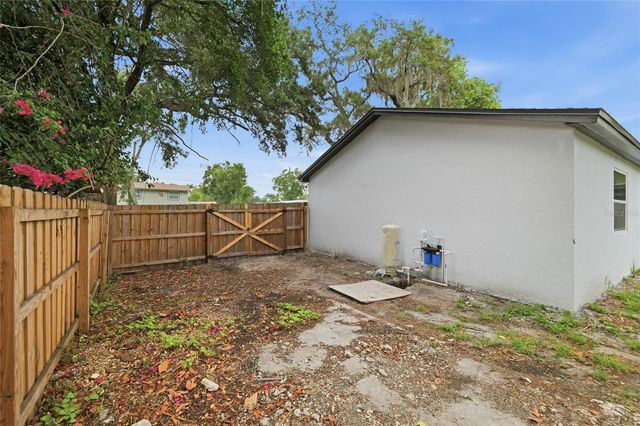 705 E 126TH AVENUE, Tampa, FL 33612