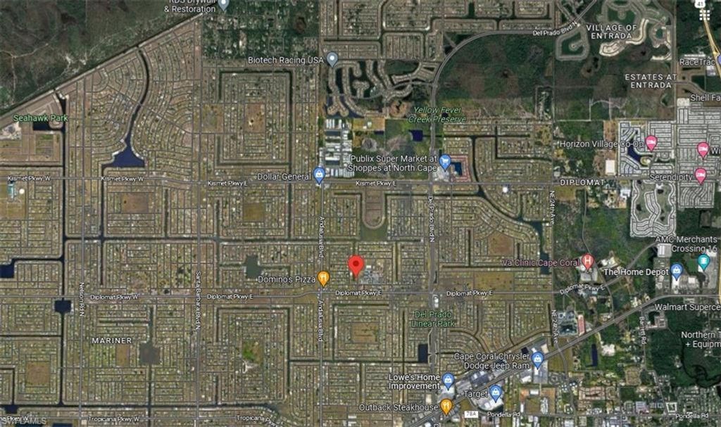Image 5 of property listing at 1702 10th PL, Cape Coral, FL 33909