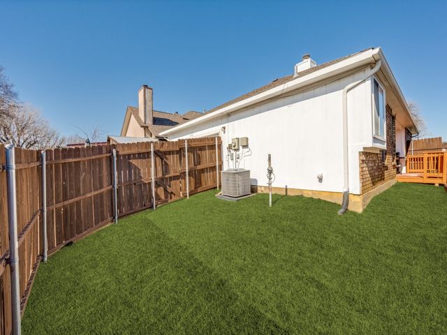 4321 Harvest Hill Road, Carrollton, TX 75010