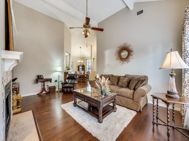 4321 Harvest Hill Road, Carrollton, TX 75010