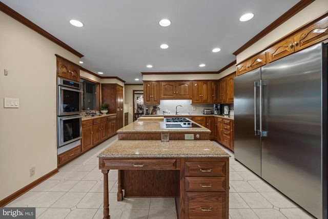 1528 MAYS LANDING RD, Hammonton, NJ 08037