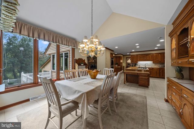 1528 MAYS LANDING RD, Hammonton, NJ 08037