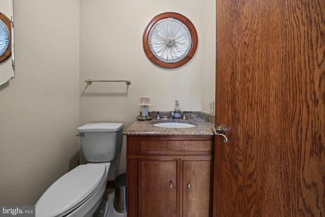 1528 MAYS LANDING RD, Hammonton, NJ 08037