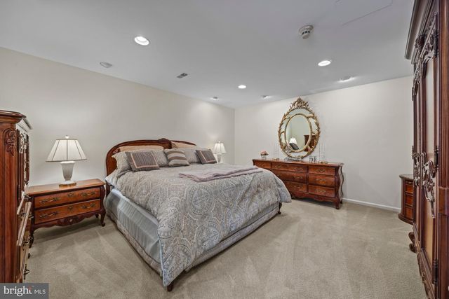 1528 MAYS LANDING RD, Hammonton, NJ 08037