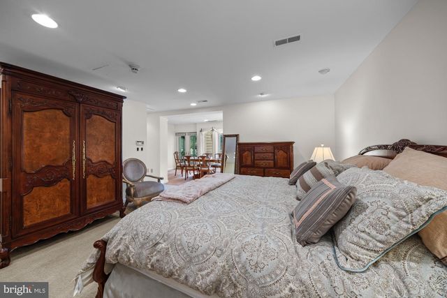 1528 MAYS LANDING RD, Hammonton, NJ 08037