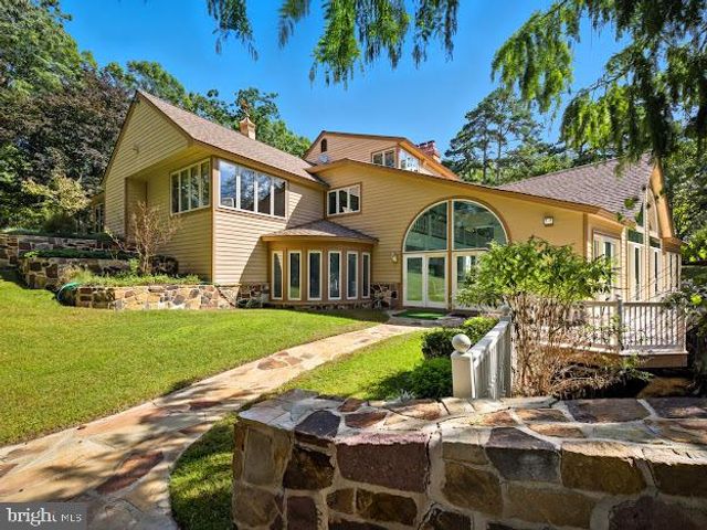 1528 MAYS LANDING RD, Hammonton, NJ 08037