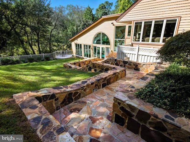 1528 MAYS LANDING RD, Hammonton, NJ 08037