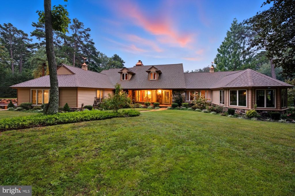 1528 MAYS LANDING RD, Hammonton, NJ 08037