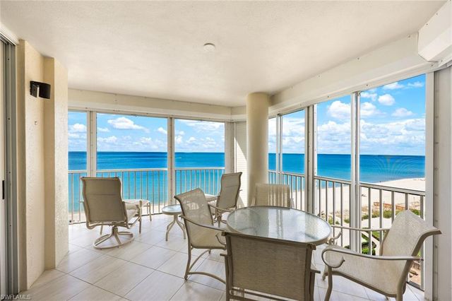 9577 Gulf Shore DR # 704, Naples, FL 34108