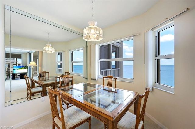 9577 Gulf Shore DR # 704, Naples, FL 34108