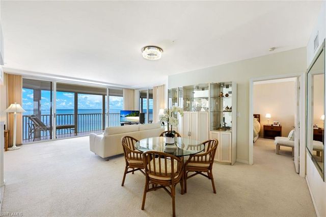 9577 Gulf Shore DR # 704, Naples, FL 34108