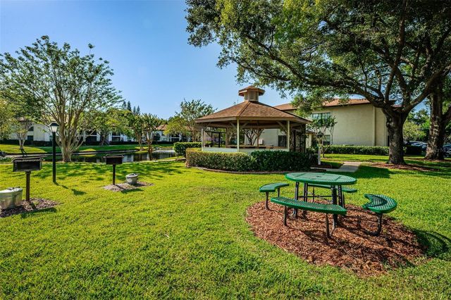 3380 CRYSTAL COURT E P, Palm Harbor, FL 34685