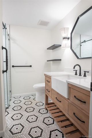 2677 Williamsburg Circle, Auburn Hills, MI 48326