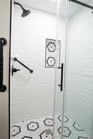 2677 Williamsburg Circle, Auburn Hills, MI 48326