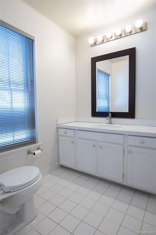 2677 Williamsburg Circle, Auburn Hills, MI 48326