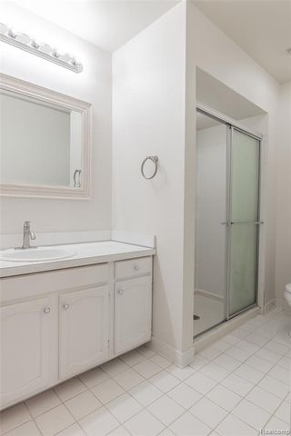 2677 Williamsburg Circle, Auburn Hills, MI 48326