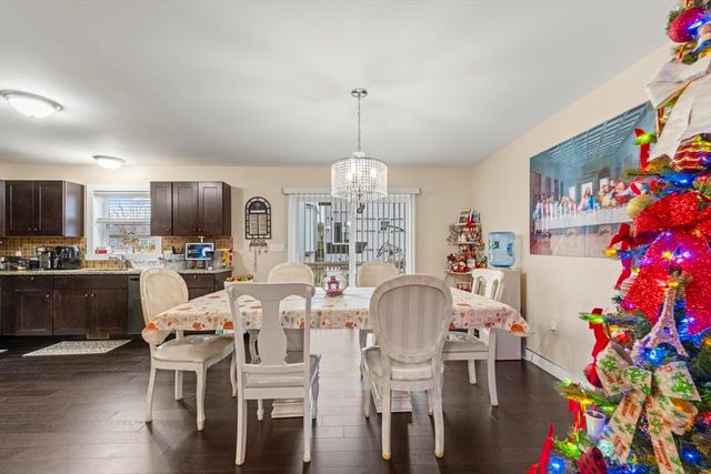 302 Oak Grove Avenue, Fall River, MA 02723