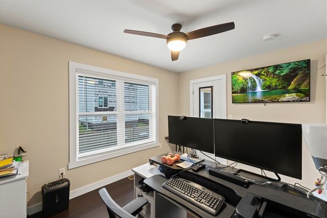 302 Oak Grove Avenue, Fall River, MA 02723