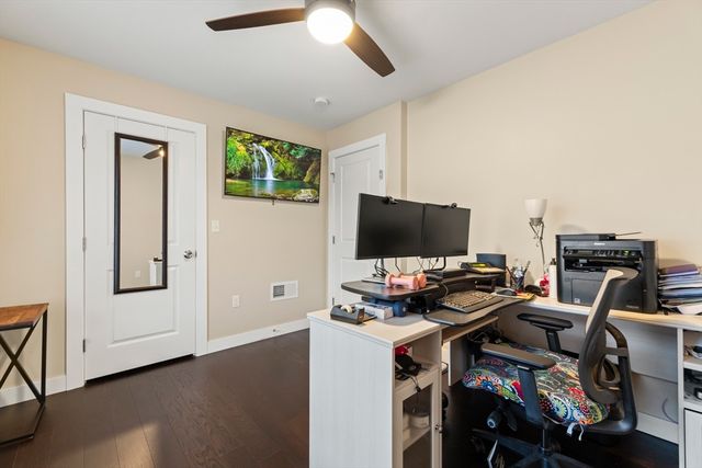 302 Oak Grove Avenue, Fall River, MA 02723