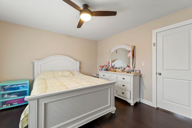 302 Oak Grove Avenue, Fall River, MA 02723