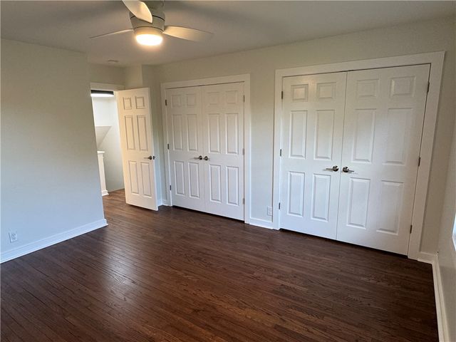 196 Jamestown Dr, Scott Twp, PA 15216