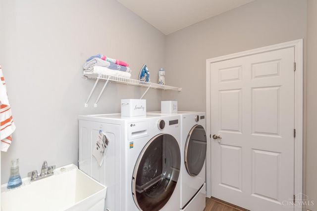 1621 Glade Valley Drive, Washington Twp, OH 45458