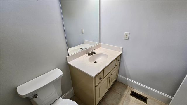 838 Natchez Valley Trace, Grayson, GA 30017