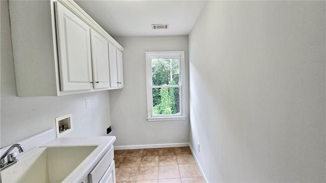 838 Natchez Valley Trace, Grayson, GA 30017