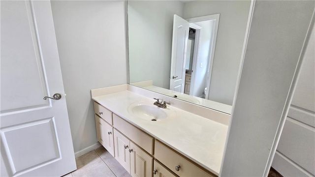 838 Natchez Valley Trace, Grayson, GA 30017