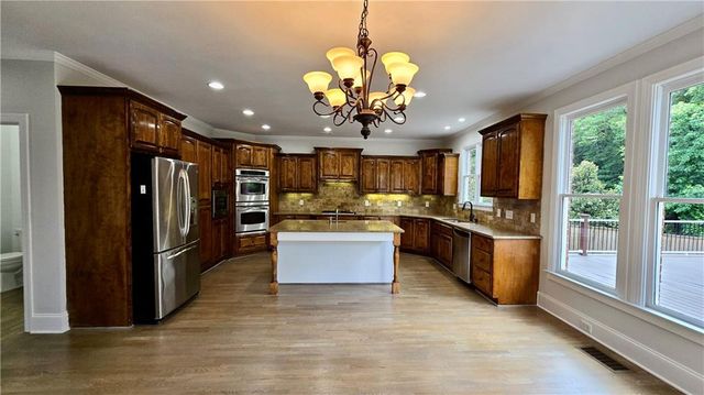 838 Natchez Valley Trace, Grayson, GA 30017