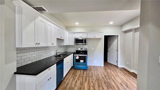 838 Natchez Valley Trace, Grayson, GA 30017