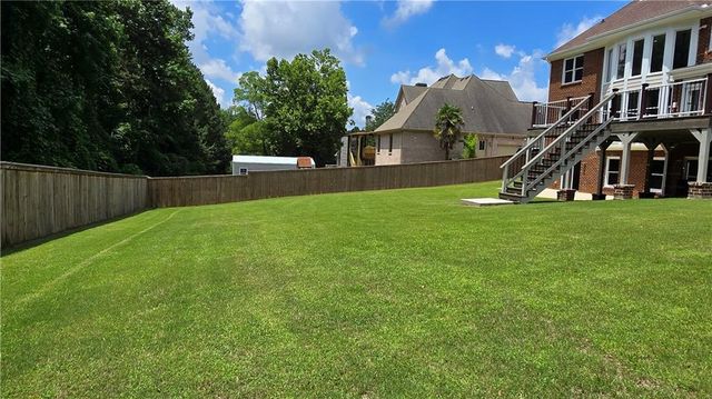 838 Natchez Valley Trace, Grayson, GA 30017