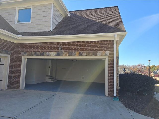 838 Natchez Valley Trace, Grayson, GA 30017