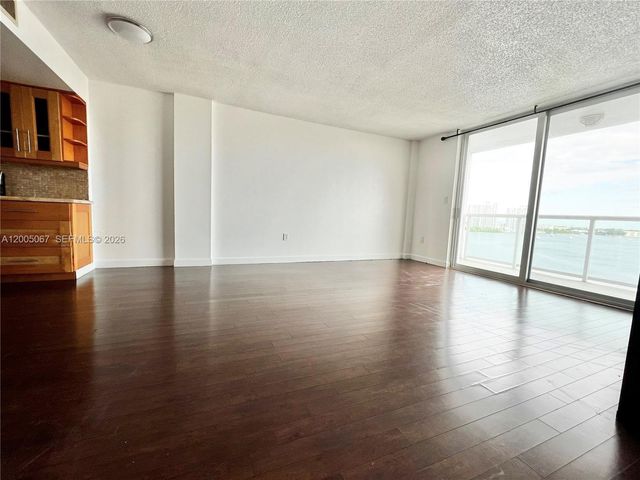 2841 NE 163rd Street 1007, North Miami Beach, FL 33160