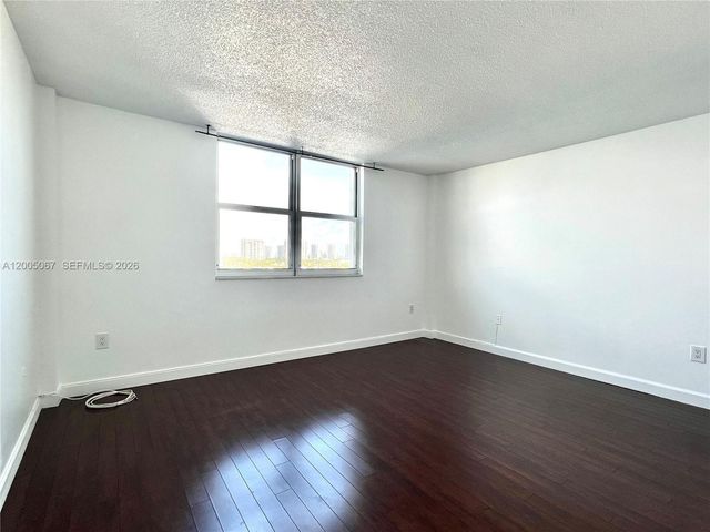 2841 NE 163rd Street 1007, North Miami Beach, FL 33160