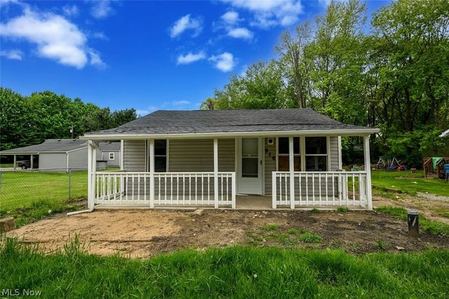 916 Abington Road, Akron, OH 44312