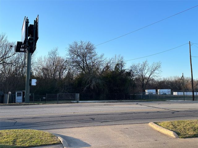 2514 W Morton Street, Denison, TX 75020