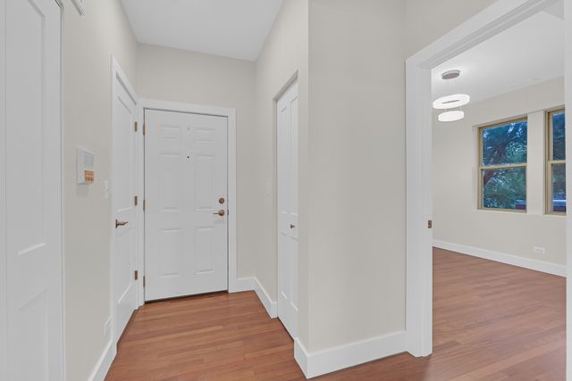 3923 W AINSLIE Street 2, Chicago, IL 60625