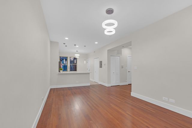 3923 W AINSLIE Street 2, Chicago, IL 60625