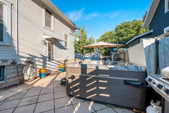 664 EVANS STREET, Oshkosh, WI 54901