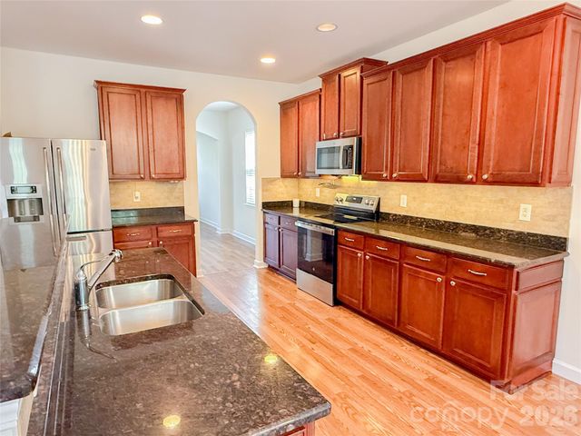 6682 Thistle Down Drive, Harrisburg, NC 28075