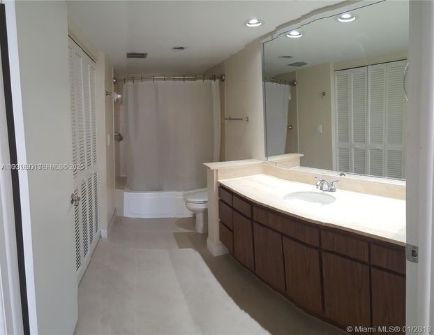 600 Biltmore Way 217, Coral Gables, FL 33134