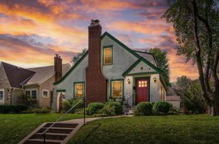 555 Saratoga Street S, Saint Paul, MN 55116