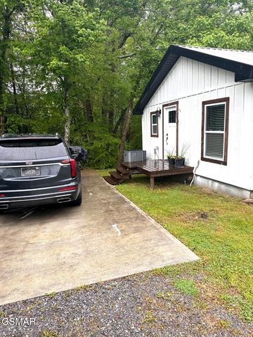 4445 Liberty Road, Cosby, TN 37722