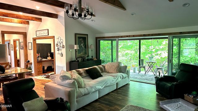 4445 Liberty Road, Cosby, TN 37722